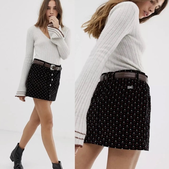 Free People Dresses & Skirts - Free People Joanie Corduroy Printed Button Up Mini Skirt Women's Size 27